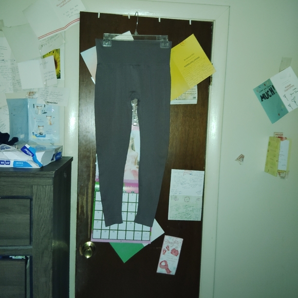 SET ACTIVE Seamless Ribbed Leggings - Large - Picture 3 of 9